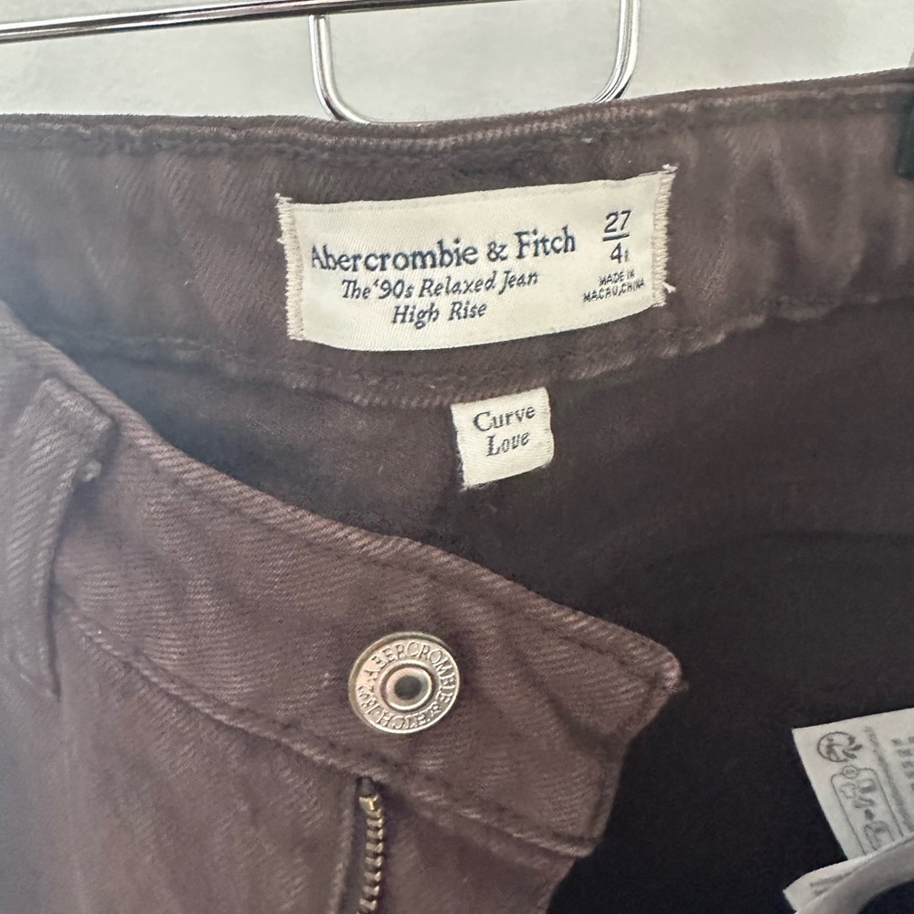 Abercrombie & Fitch '90s Relaxed High Rise Jeans in Dark Brown curve love
